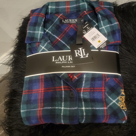 Nwt...Ralph Lauren Christmas Pajama set. - Picture 2 of 2